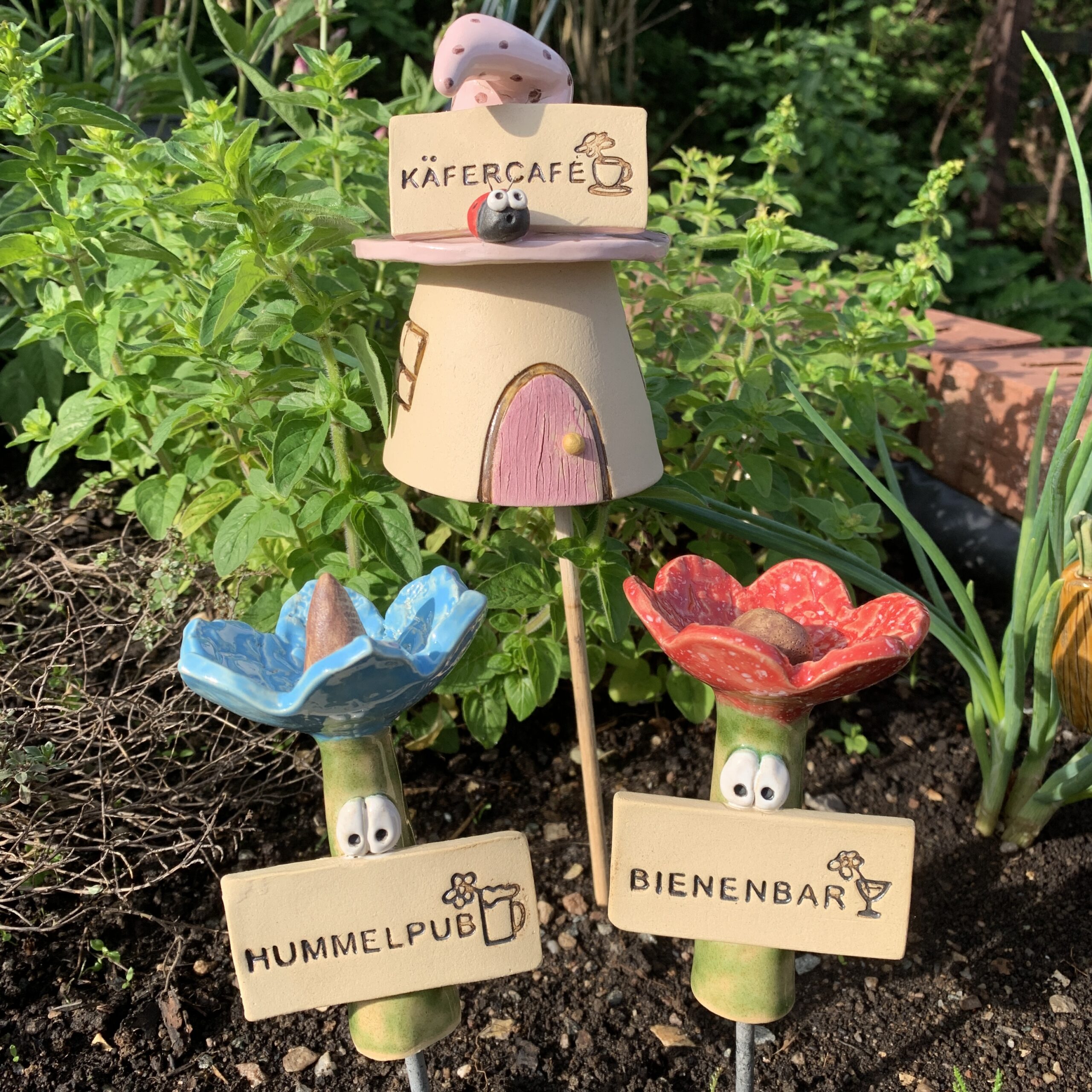Insektentränke, Insektenhotel, Käferhaus