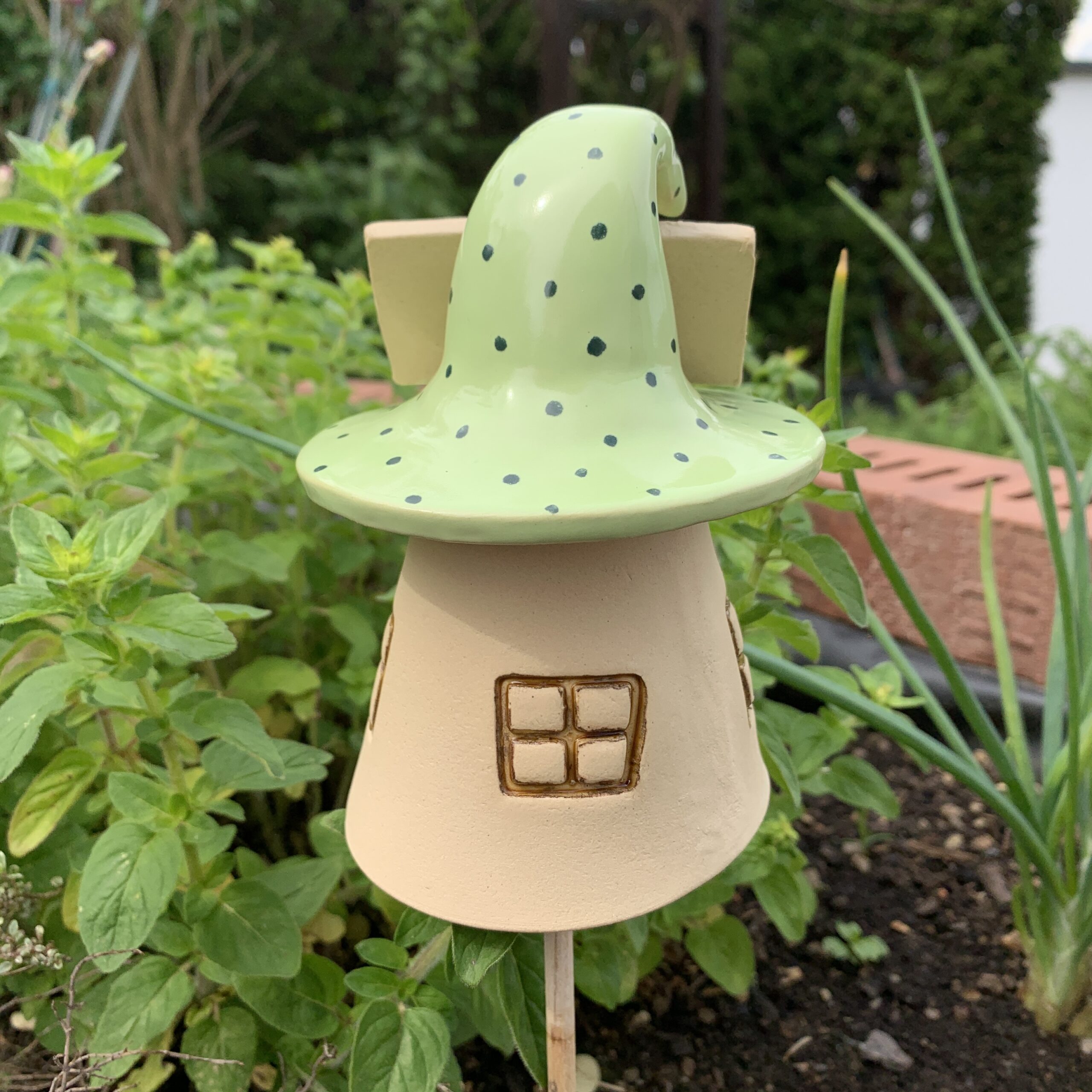 Insektenhotel für Naturgarten Grün