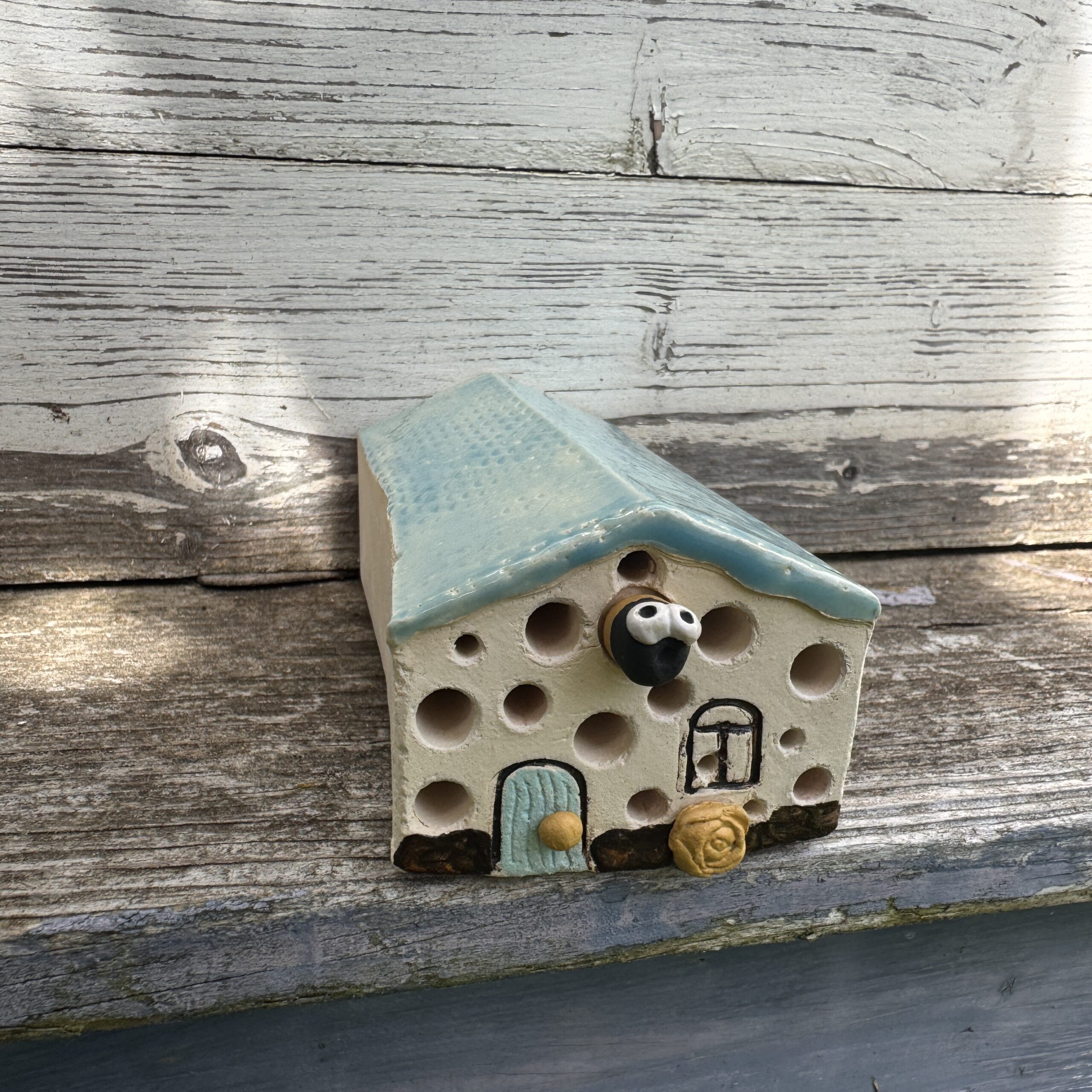 Bienenstein Bienenhaus Türkis für Wildbienenarten – Bild 8