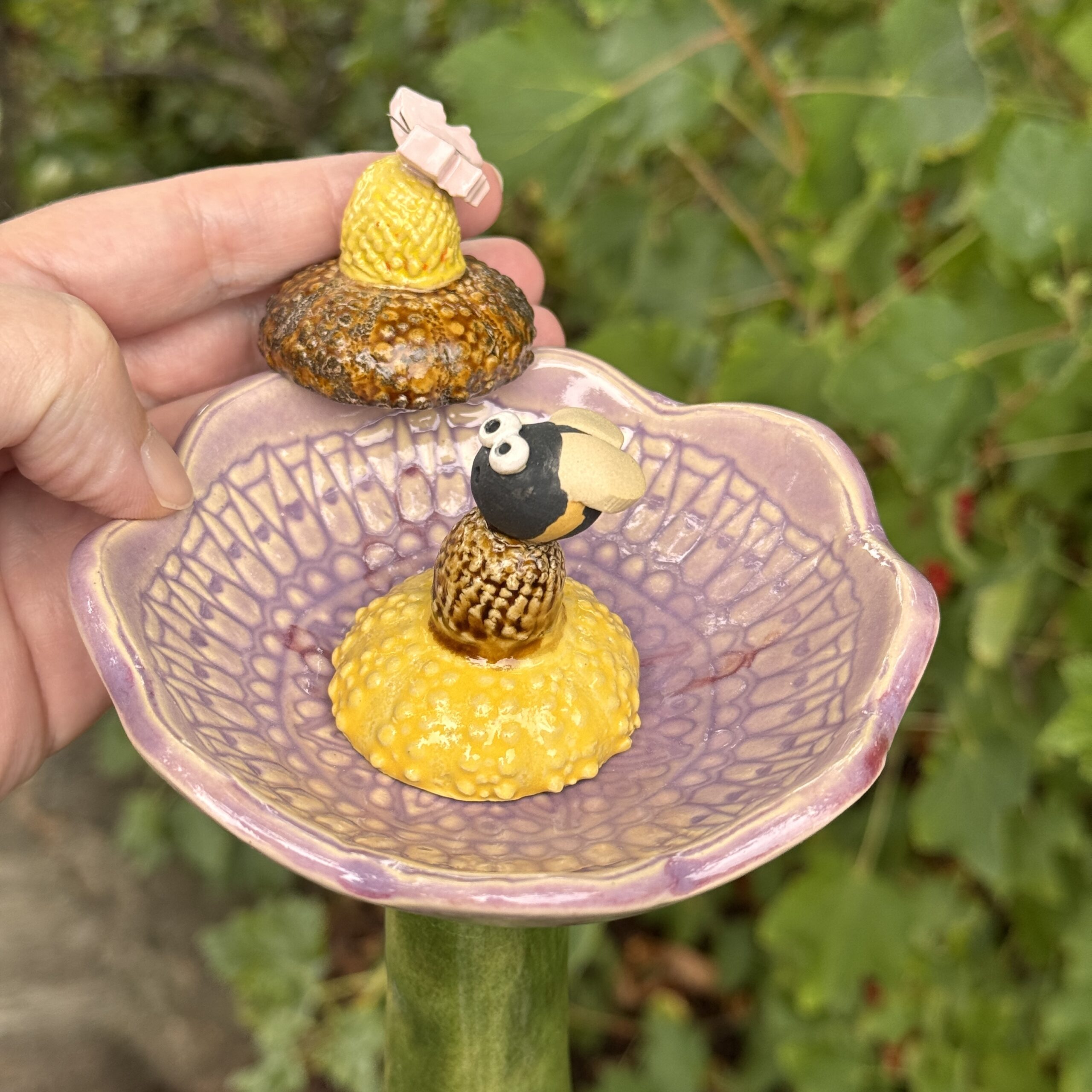 Insektentränke Blume mit Biene Käfer Schmetterling