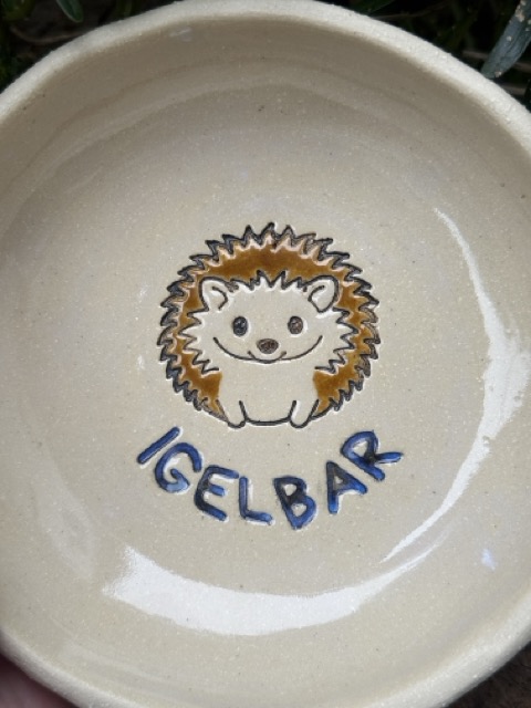 Igelbar Schale